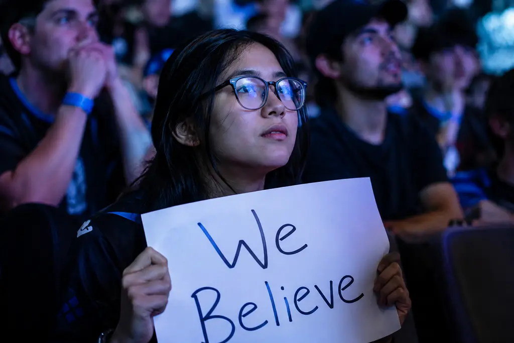 LA Thieves departures reflected by empty player stations after a Call of Duty match